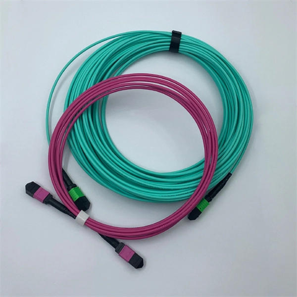 How many coils can a level 3 distribution box be equipped with