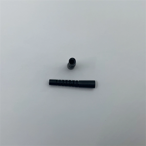 The fiber splitter divides the fiber into 4 fiber distribution boxes
