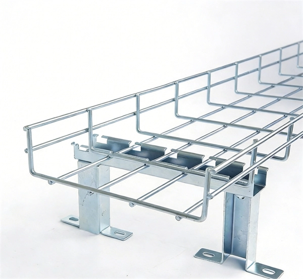 What is the size of the bridging cable in the distribution box
